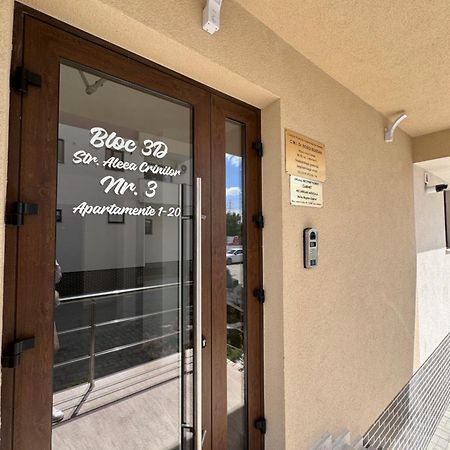 Apartament Simoni プロイェシュティ エクステリア 写真